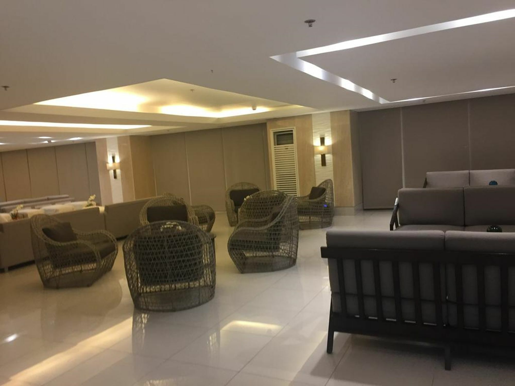 Maxstays - Max View @ Breeze Residences Pasay Exterior foto
